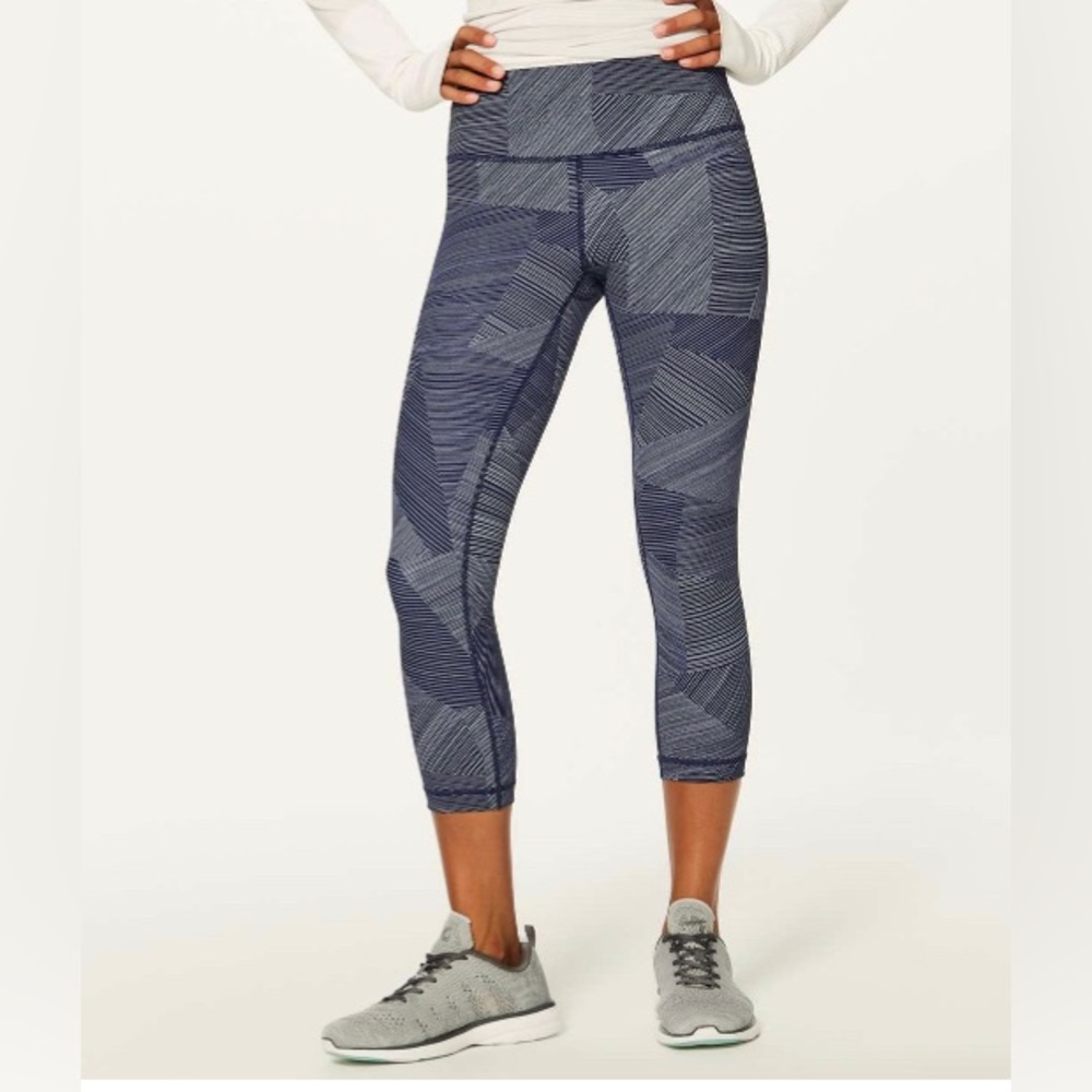Lululemon Wunder Under Crop (Hi-Rise) (Full-On Luxtreme 21") Hail Midnight Navy